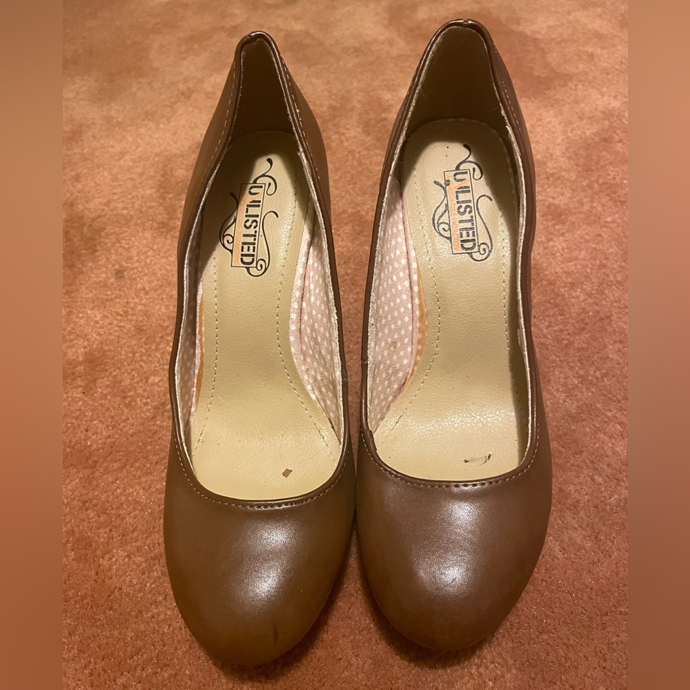Unlisted leather like heels